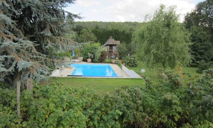 La Riviere-Saint-Sauveur Cottage | Charming Oceanfront Retreat with Private Pool & High Rating