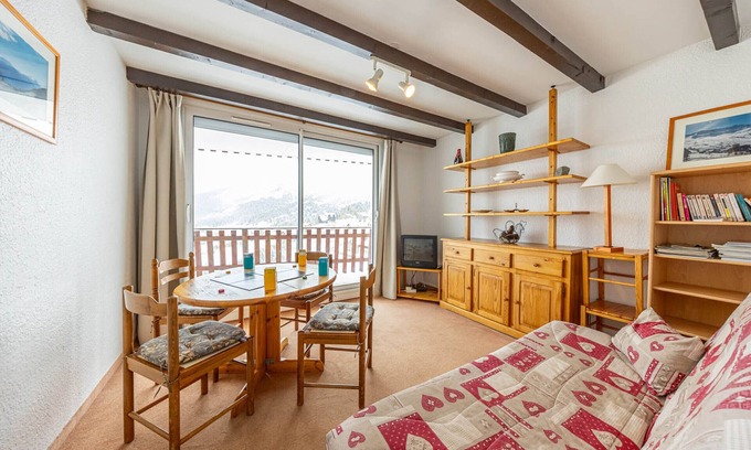 Montgellafrey Apartment | Comfort at slopes, 5 pers, 43m²