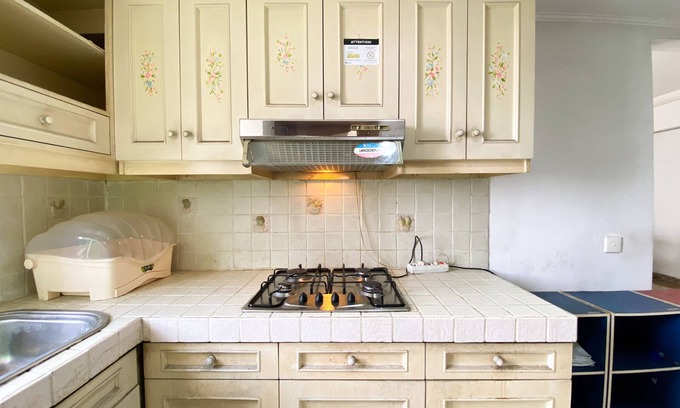 Lebak Bulus Apartment | Affordable 2Br Comfort at Bona Vista Apartment with Kitchen