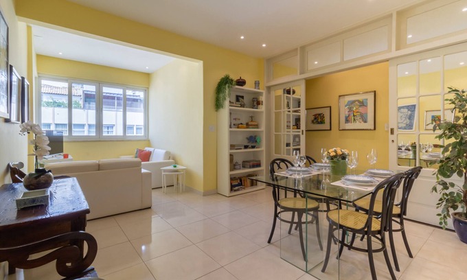 Leblon Apartment | Comfort 4 minutes from Leblon Beach | AP801