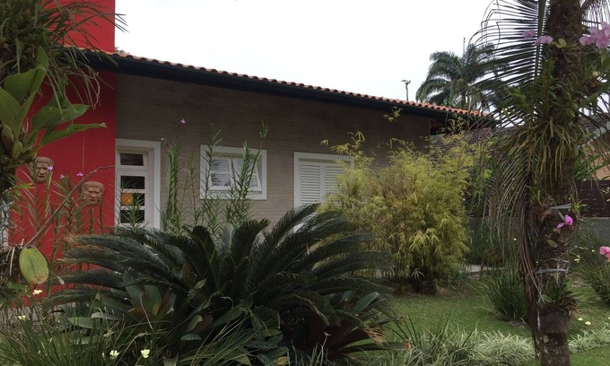 Silop House | Relaxing Retreat Steps from Pristine Beaches and Ocean Views