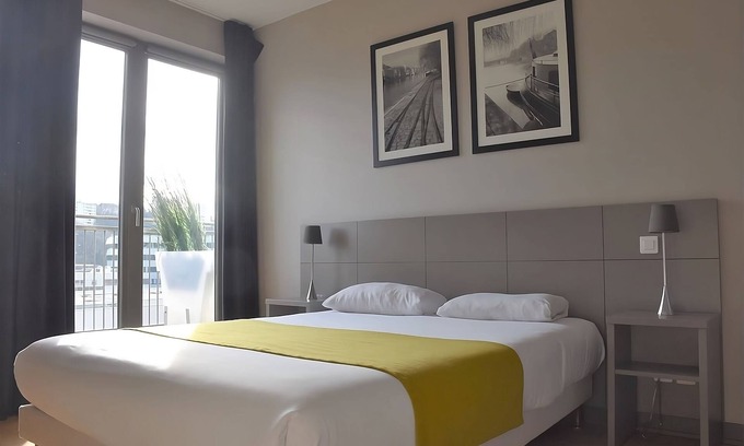 9th Arrondissement Hotel | Cozy Pet-Friendly Retreats in the Heart of Lyon!