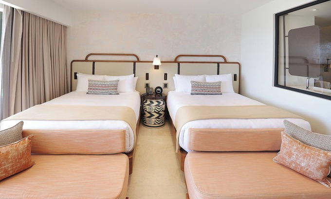 El Medano Ejidal Apartment | Oceanfront Paradise: Infinity Pool & Pet-Friendly Retreat