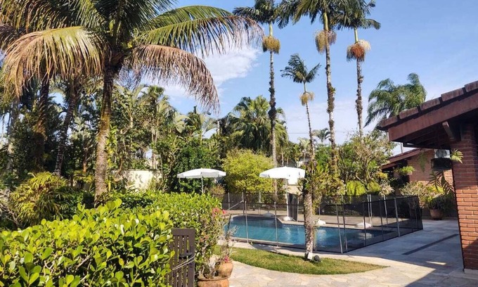 Barra do Una House | Relaxing Retreat on the North Coast with Oceanfront Views