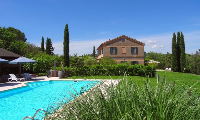 Rupoli Apartment | Idyllic "Giardino" Apartment with Pool and Ocean Views