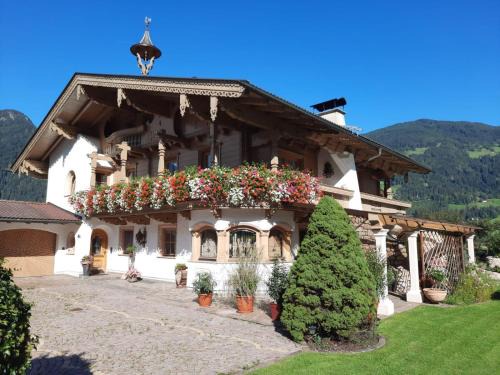 Schlitters Apartment | Exceptional Comfort-Appartement Keiler for Family Stays