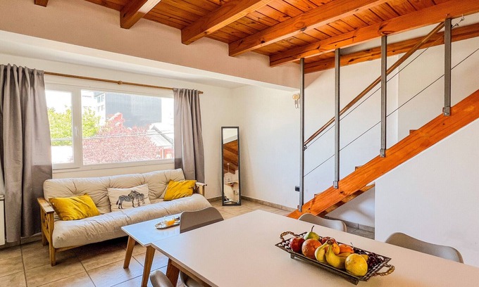 10 de Diciembre Apartment | Bright Duplex in Bariloche with Family-Friendly Amenities