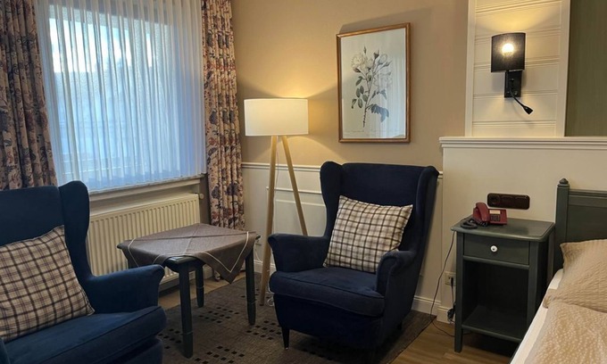 Echternacherbruck Bed & Breakfast | Cozy Balcony Room 1 near Golfstübchen with Breakfast