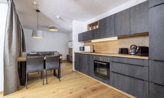 Soell Apartment | Relaxing Retreat at Comfort Bergblick 04 with Lake Views
