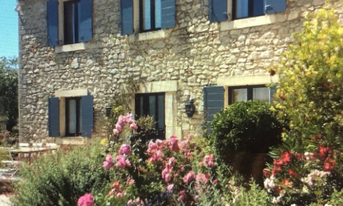 Montferrier-sur-Lez House | Idyllic Family Retreat with Oceanfront Pool and Spa