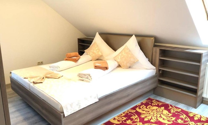 Adorf Apartment | Comfort Triple Room with Shower and Family-Friendly Perks