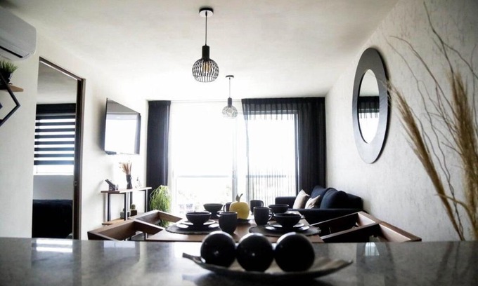 San Juan de Dios Apartment | Inviting Comfort Flat in Guadalajara - Rated 9.4/10!