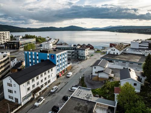 Finnsnes Hotel | Pet Friendly Comfort Hotel Finnsnes with Breakfast Included