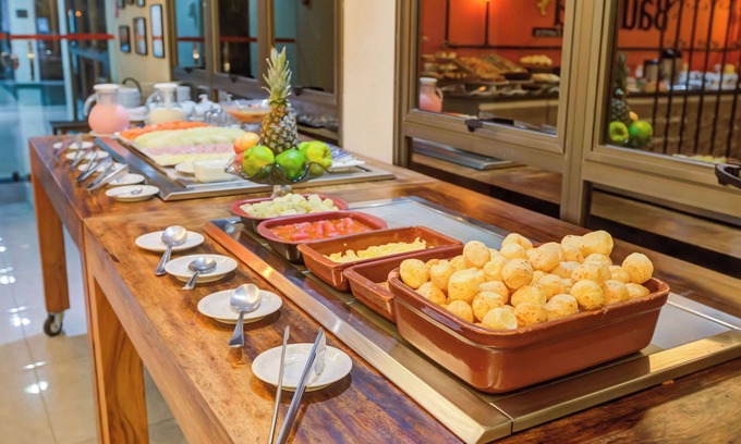 Franca Hotel | Discover Comfort Hotel Franca: Pool, Restaurant & Breakfast