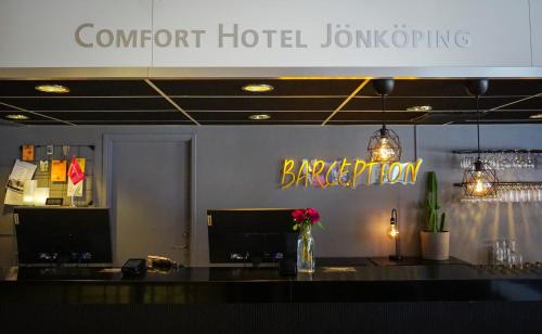 Jonkoping Hotel | Pet-Friendly Comfort Hotel Jönköping with Pool & Breakfast