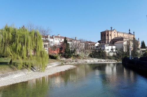 Pieve di Soligo Apartment | Discover Comfort in Centro: Family-Friendly Retreat