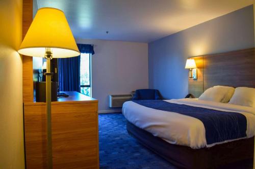 Guide Meridian Hotel | Pet-Friendly Comfort Inn Bellingham with Breakfast Included