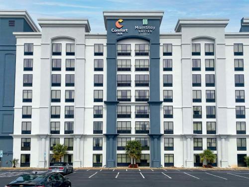 Conover Hotel | Discover Comfort Inn Conover-Hickory: Pet & Child Friendly