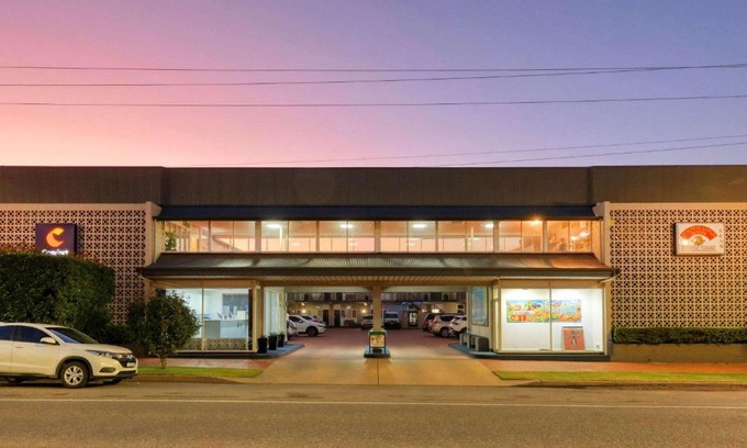 Broken Hill Hotel | Discover Comfort Inn Crystal Broken Hill: Family-Friendly Amenities