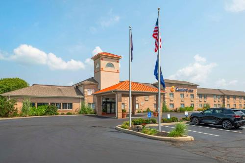Edinburgh Hotel | Pet-Friendly Comfort Inn near Indiana Premium Outlets