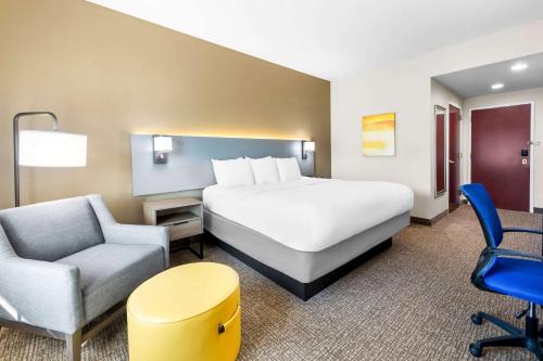 Harriman Hotel | Oceanfront Comfort Inn with Pool and Breakfast Included