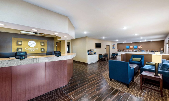 Onalaska Hotel | Comfort Inn Onalaska - Ideal Getaway in La Crosse Area