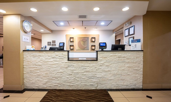 Opelika Hotel | Family-Friendly Comfort Inn Opelika - Auburn with Pool & Spa