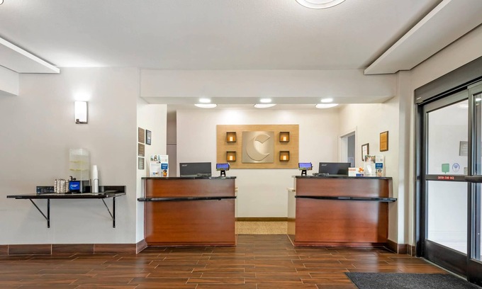 Covington Hotel | Eco-Friendly Comfort Inn & Suites Covington with Pool Access
