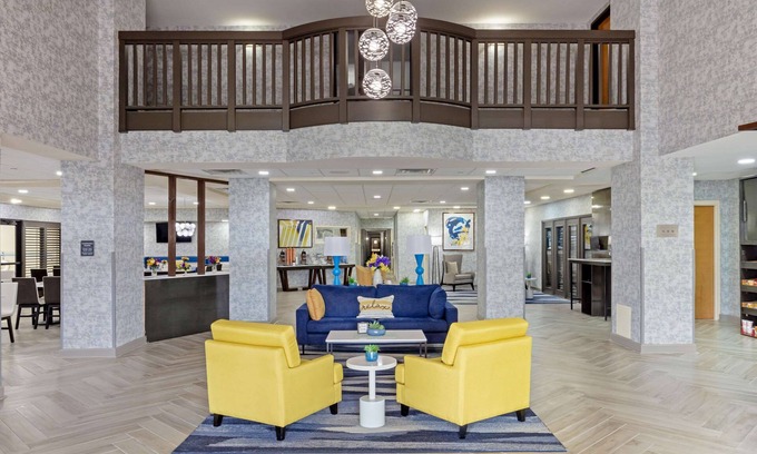 Greenville Hotel | Discover Comfort Inn & Suites Greenville Near Convention Center