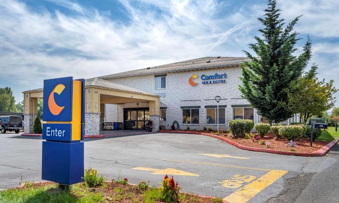 Kelso Hotel | Inviting Comfort Inn & Suites Kelso - Longview Awaits You