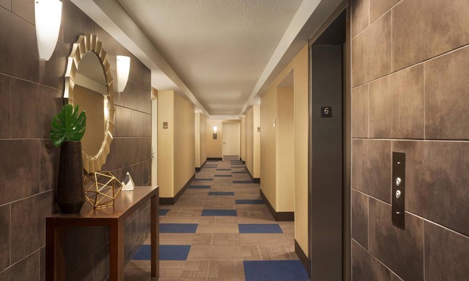 Downtown Little Rock Hotel | Relaxing Stay at Comfort Inn & Suites Presidential