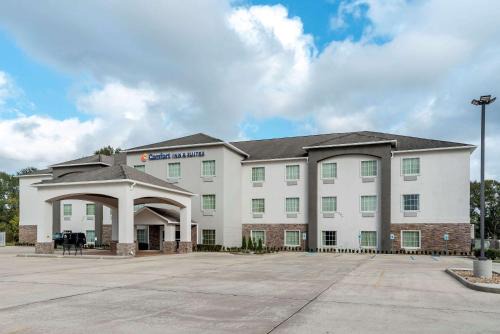 Scott Hotel | Guest Rated Comfort Inn & Suites with Pool and Breakfast