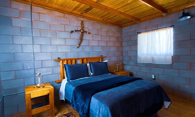 San Antonio de las Minas House | Pet-Friendly Comfort Room Ferenikos with Spa & Breakfast