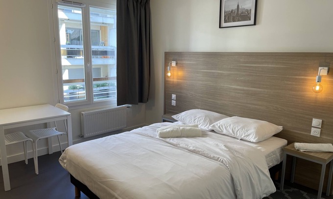 Annemasse Apartment | Comfort Studio: Quiet, Secure Stay with Kitchen & Breakfast