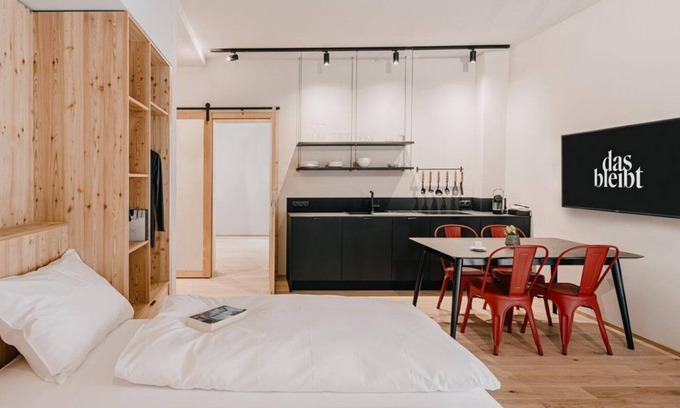 Schladming Apartment | Comfort Studio – A Relaxing Retreat with Spa & Breakfast