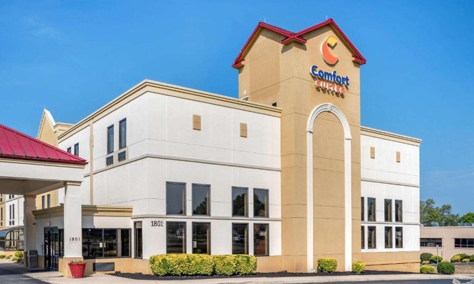 Hagerstown Hotel | Comfort Suites: Family-Friendly Stays with Pet Access