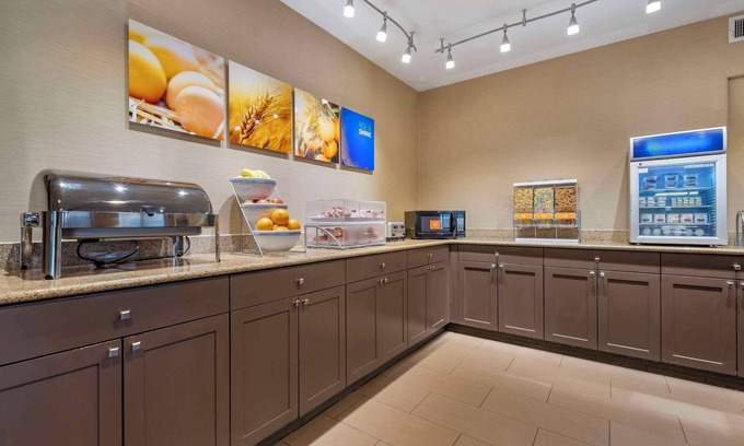 Highlands Ranch Hotel | Comfort Suites Highlands Ranch: Guest Rated 8.8/10 with Spa