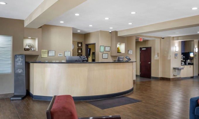 Locust Grove Hotel | Comfort Suites Locust Grove: Family-Friendly Getaway
