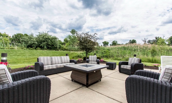 Mount Vernon Hotel | Top-Rated Comfort Suites Mount Vernon with Pool & Spa