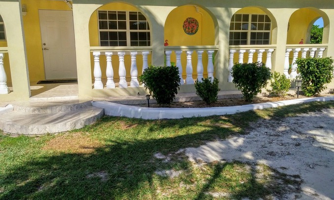 Whitby Apartment | Ideal Comfort Villa Suite in Whitby North Caicos