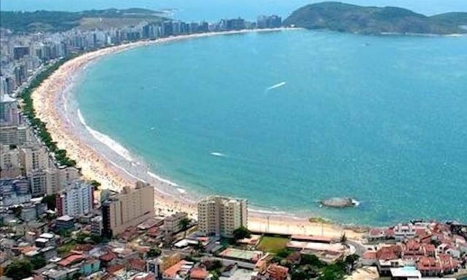 Guarapari Apartment | Cozy 2-Bedroom Apartment Steps from Morro Beach