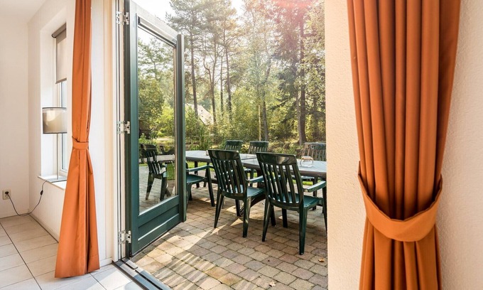 Hooghalen House | Comfortable 8-person bungalow