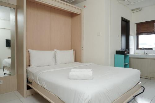 Kebagusan Apartment | Inviting Studio Apartment at Kebagusan City with Pool Access