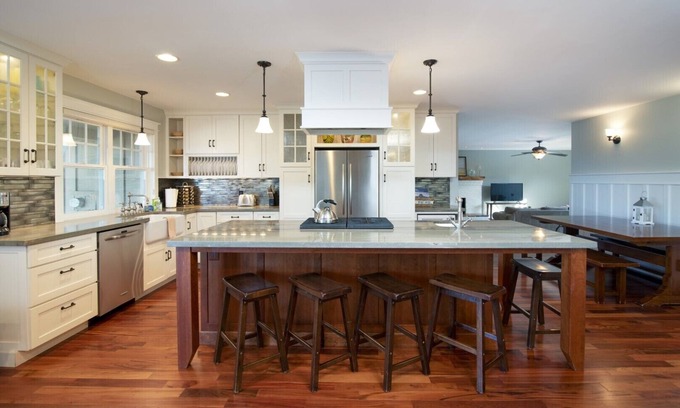 Morro Bay House | Beachfront Escape: Guest Rated 10/10 with Spa and Kitchen