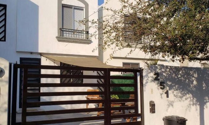 Garcia House | Private 2-Bedroom Retreat with Wifi and Free Parking
