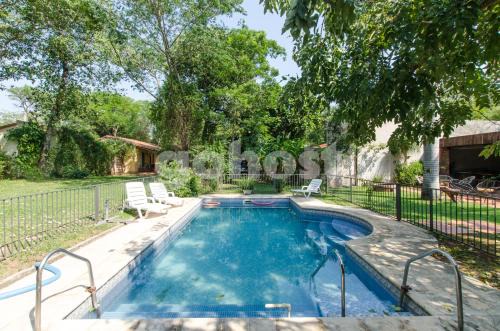 San Bernardino House | Inviting House in San Bernardino for Family and Pets