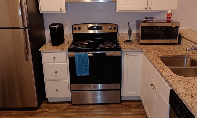 Fort Wright Apartment | Peaceful Retreat with Pool and Pet-Friendly Amenities