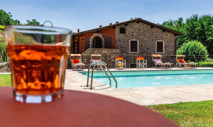 Pescaglia Apartment | Cozy Rustic Apartment with Pool and Spa Amenities