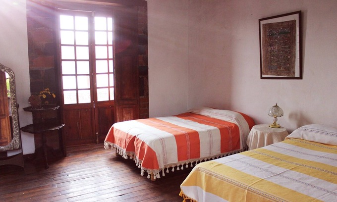 Jocotitlan Hotel | Historic 17th Century Apartment with Spa and Breakfast