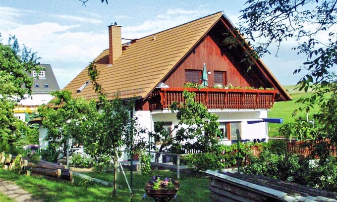 Obernaundorf Apartment | Family-Friendly 2-Bedroom Apartment with Pool Near Beach